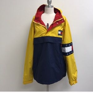 1 DAY SALE
Vintage 9️⃣0️⃣s Hilfiger Jacket